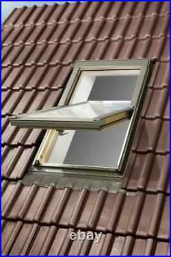 REDUCED/01 Optilight Roof Window 78 x 98cm Centre Pivot Skylight, Flashing