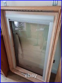 ROOF WINDOW SKYLIGHT FAKRO & BLACKOUT BLIND 78x118 Natural Pine