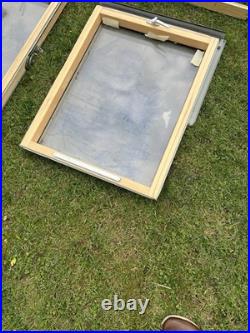 Roof Window Skylight Flat Roof 35 inc by 27 inc