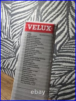 VELUX CK04 Electric Blackout Blind DML 1025 White Roof Window 38x80cm Brand New