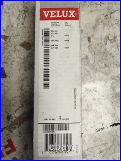 VELUX DKL SK06 3009s Blackout Blind Black For Roof Window 114 x 118 cm VELUX DKL SK06 3009s Blackout Blind Black For Roof Window 114 x 118 cm