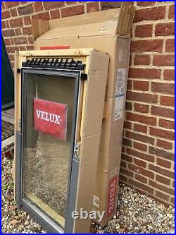 VELUX F06 3059 Centre Pivot Double Glazed Roof Window New Boxed & Fitting Kit