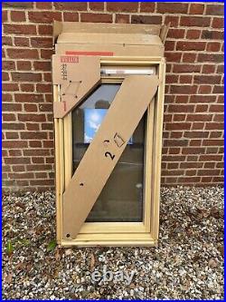 VELUX F06 3059 Centre Pivot Double Glazed Roof Window New Boxed & Fitting Kit