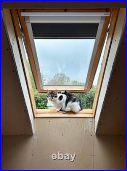 VELUX GHL F06 3059 Pine Top-Hung Roof Window Skylight 66x118cm (3 w. Blinds inc)