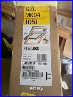 VELUX GZL MK04 Pine Centre Pivot Roof Window Loft Skylight 78x98cm inc flash kit