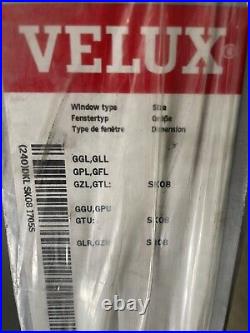 VELUX blackout blind for manual SK08 size roof window in light grey 114 x 140cm