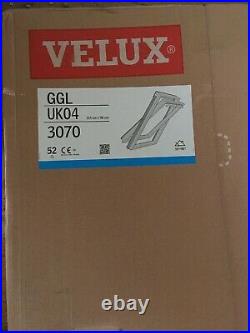 Velux Skylight Roof Window GGL UK04 & Flashing Kit EDW UK04